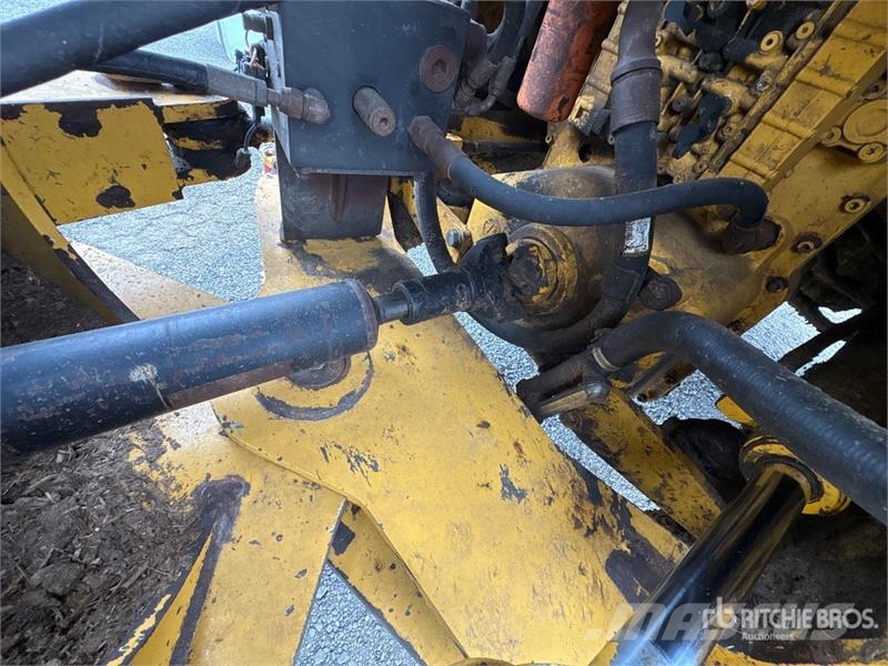 John Deere 624K Kolesni nakladalci