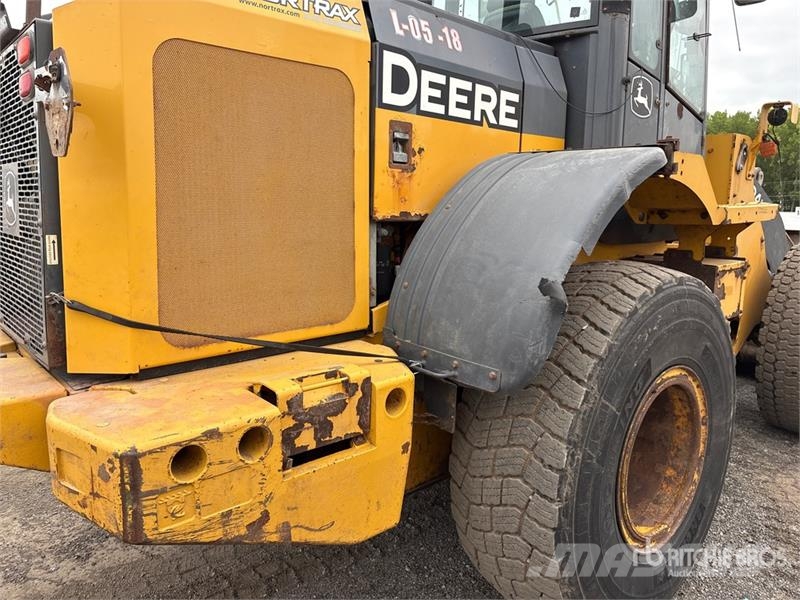 John Deere 624K Kolesni nakladalci