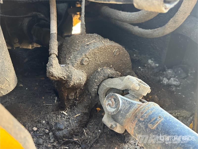 John Deere 624K Iekrāvēji uz riteņiem