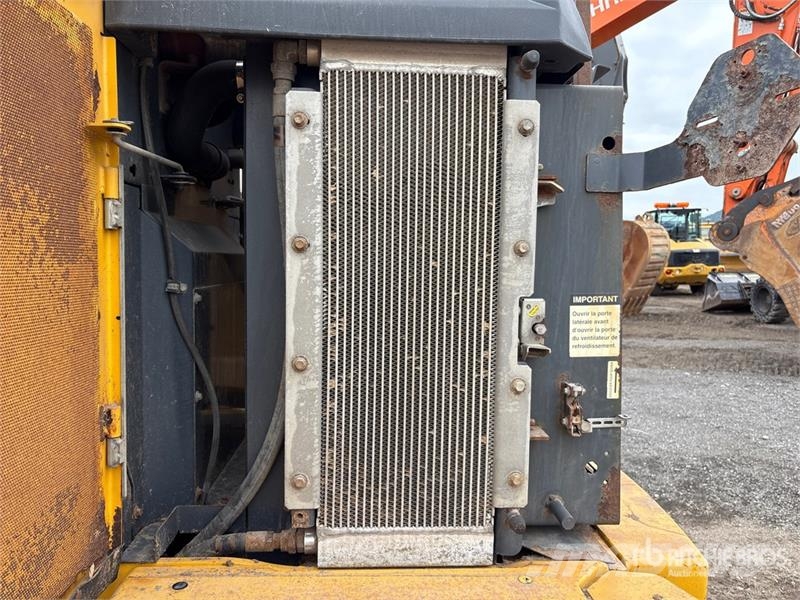 John Deere 624K Kolesni nakladalci