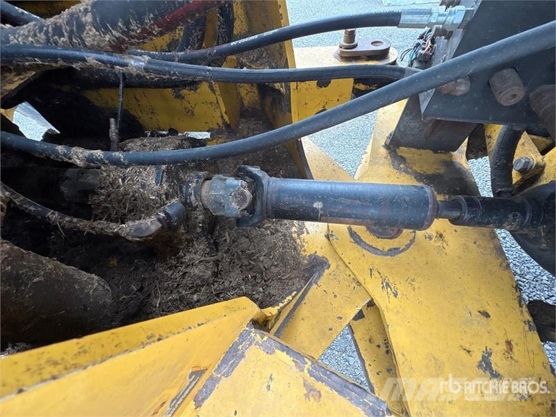 John Deere 624K Kolesni nakladalci