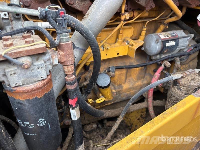 John Deere 624K Kolesni nakladalci