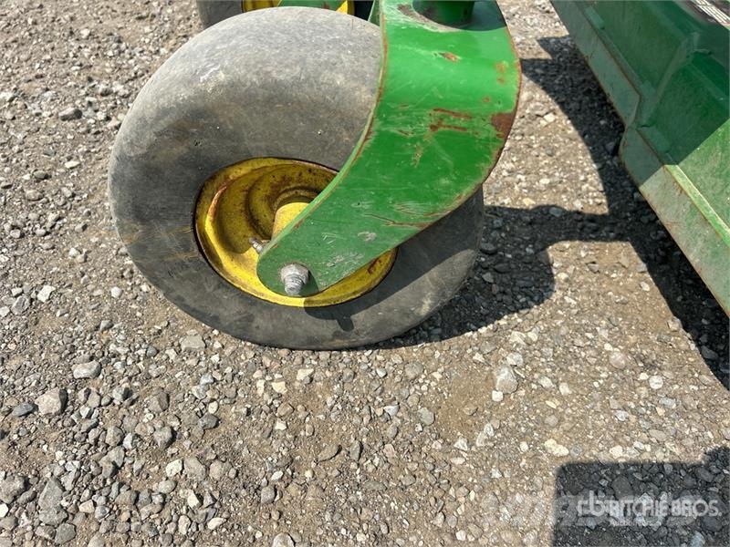 John Deere 636M QT Stand-On Lawn Mower Riding mowers