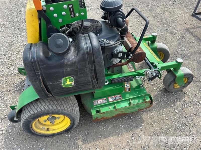 John Deere 636M QT Stand-On Lawn Mower Riding mowers