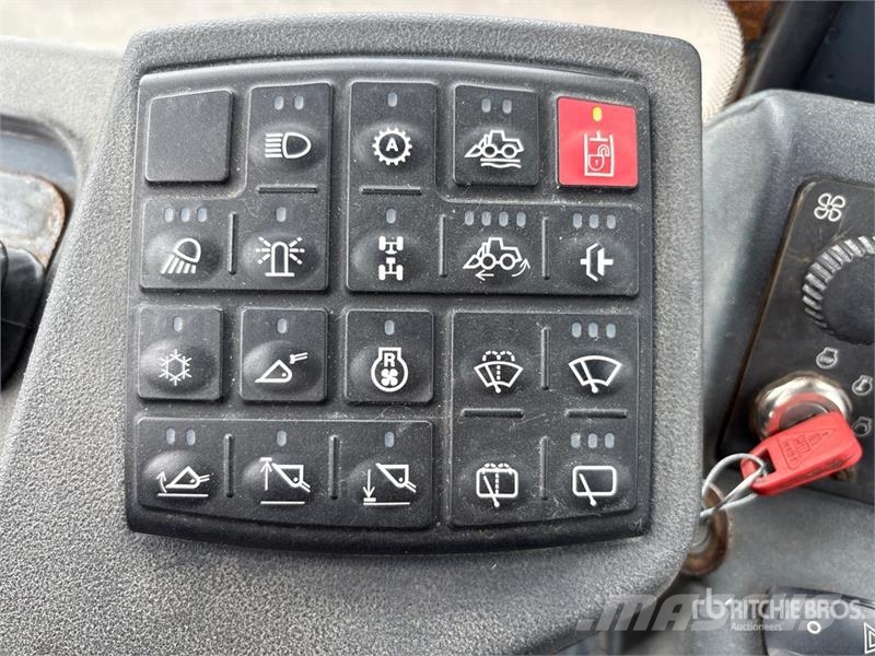 John Deere 644J Iekrāvēji uz riteņiem