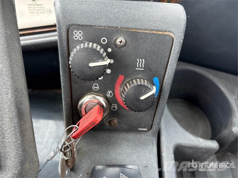 John Deere 644J Iekrāvēji uz riteņiem