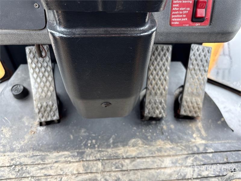 John Deere 644J Iekrāvēji uz riteņiem