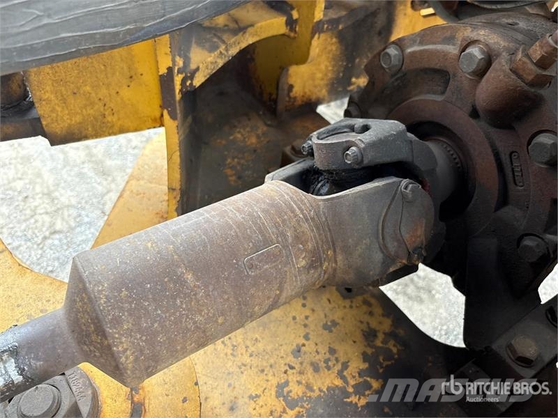 John Deere 644J Iekrāvēji uz riteņiem