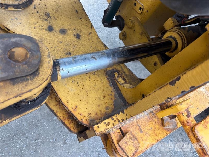 John Deere 644J Iekrāvēji uz riteņiem