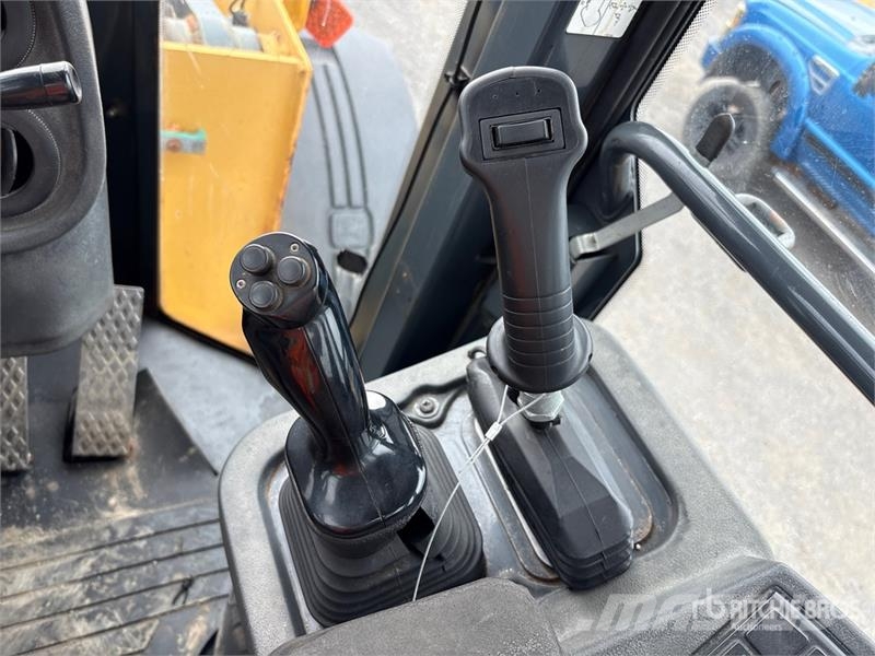 John Deere 644J Iekrāvēji uz riteņiem
