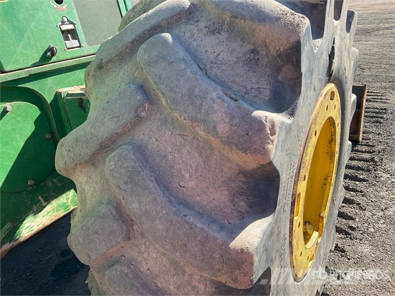 John Deere 648L 4x4 Skidder Stammholzschlepper