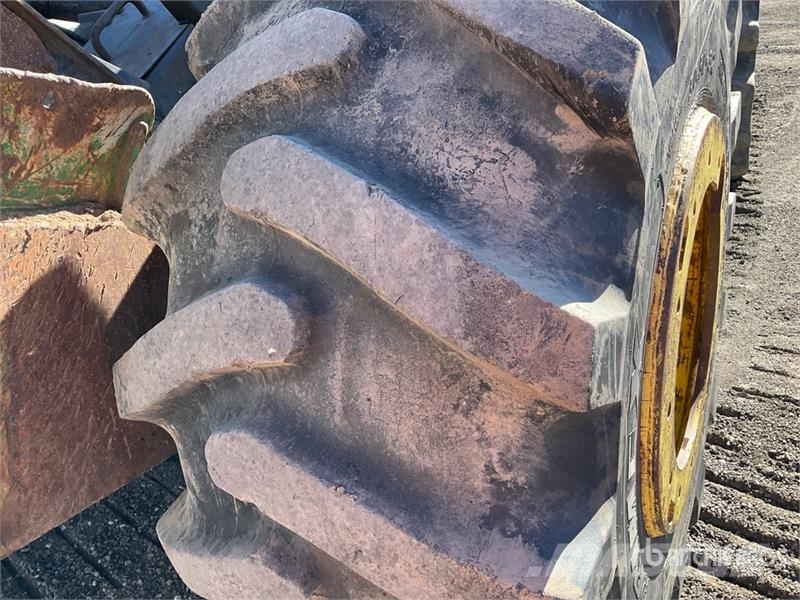 John Deere 648L 4x4 Skidder Stammholzschlepper