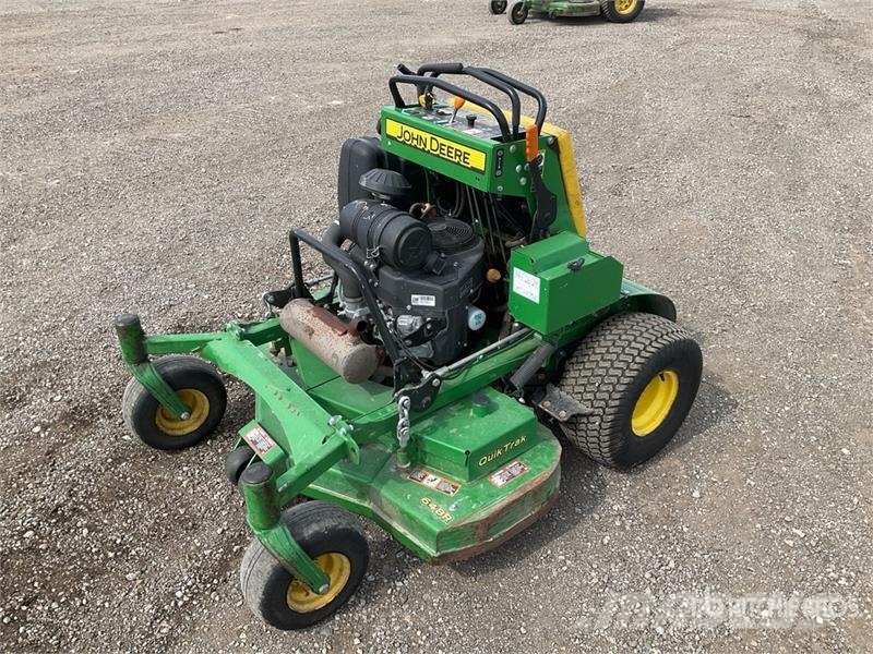 John Deere 648R Stand-On Lawn Mower ركوب الحشائش
