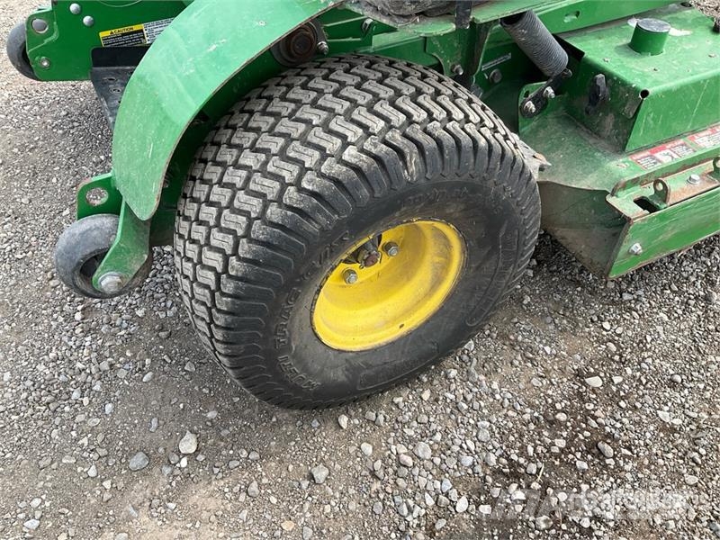 John Deere 648R Stand-On Lawn Mower ركوب الحشائش