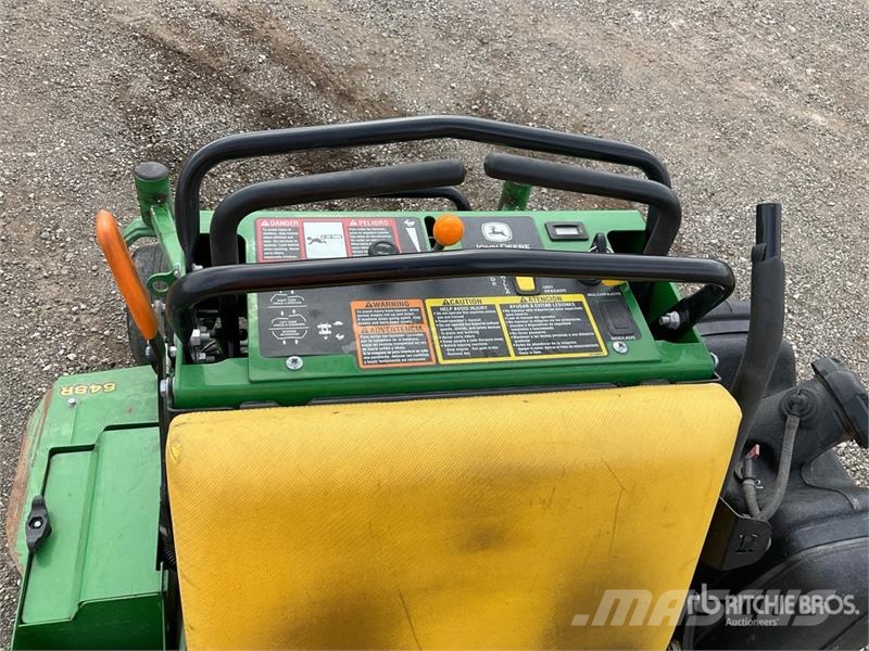 John Deere 648R Stand-On Lawn Mower ركوب الحشائش