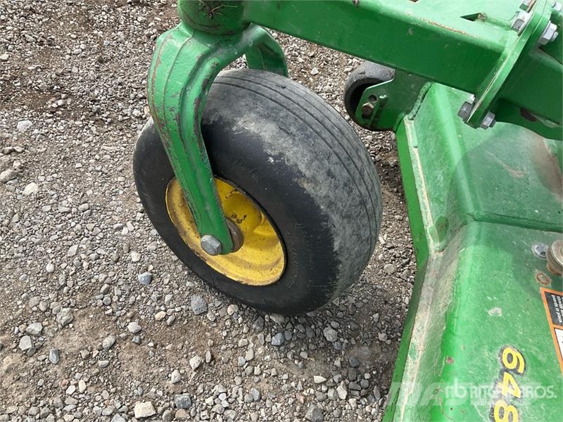 John Deere 648R Stand-On Lawn Mower ركوب الحشائش