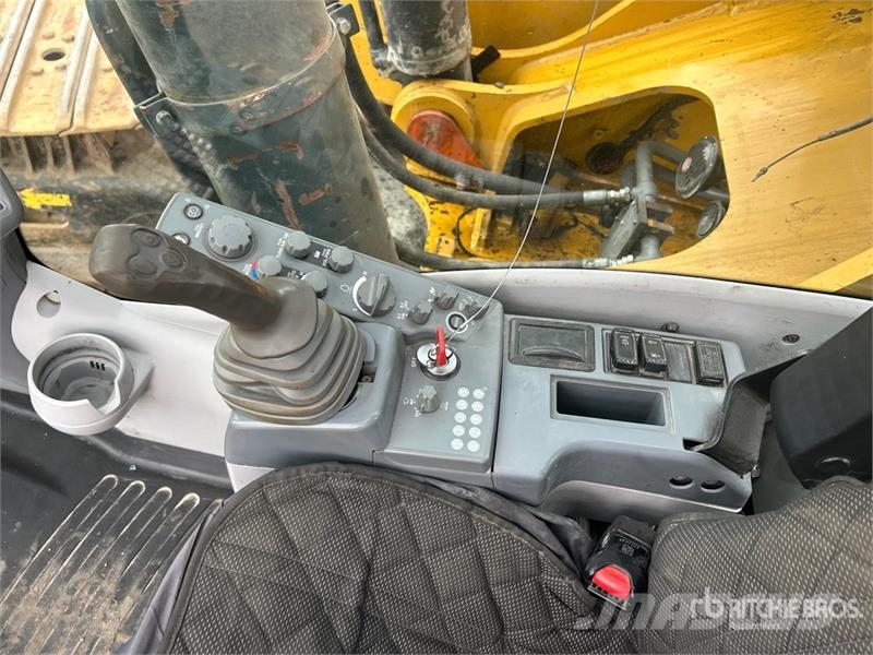 John Deere 670G LC Tracked Excavator Raupenbagger