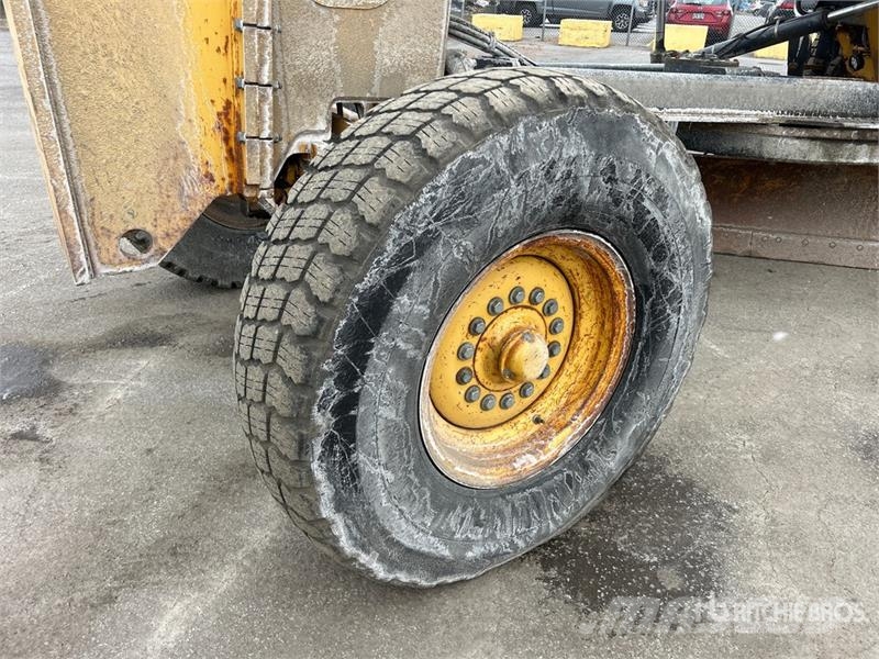 John Deere 670G Motor Grader Grejderi