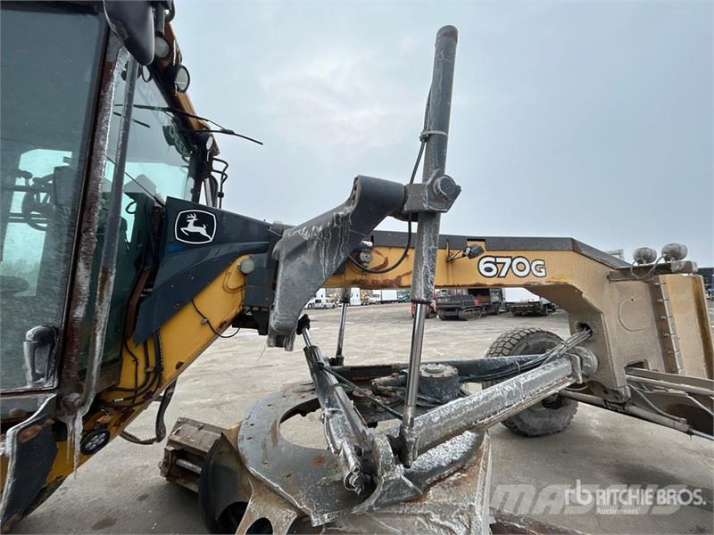 John Deere 670G Motor Grader Grejderi