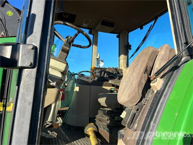 John Deere 6910 4WD Tractor Tracteur