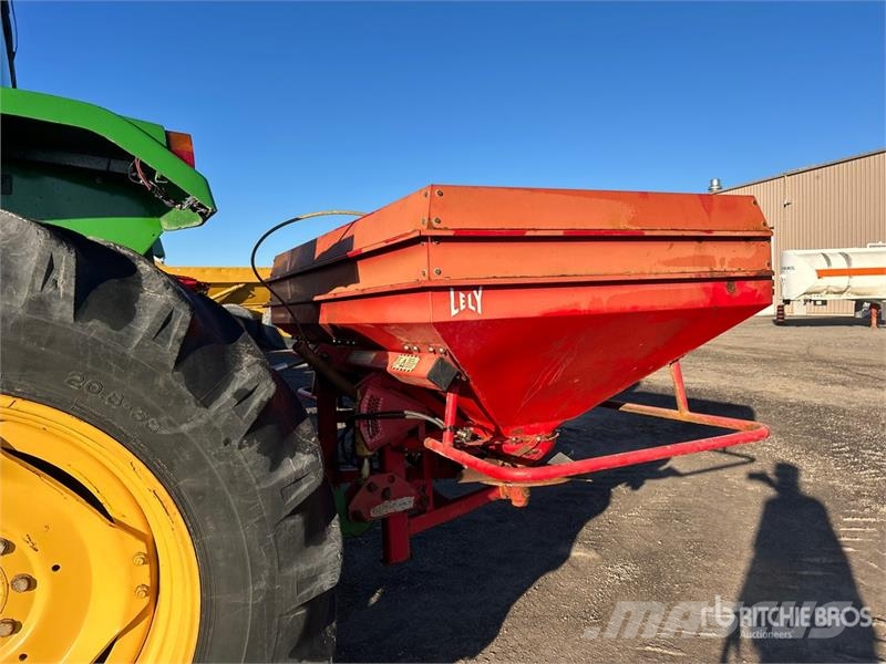 John Deere 6910 4WD Tractor Tracteur