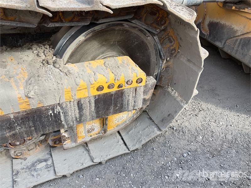 John Deere 700K XLT Pásové dozery
