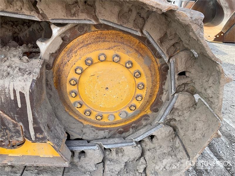 John Deere 700K XLT Pásové dozery
