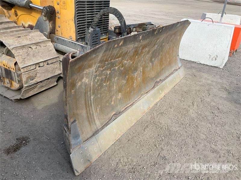 John Deere 700K XLT Pásové dozery