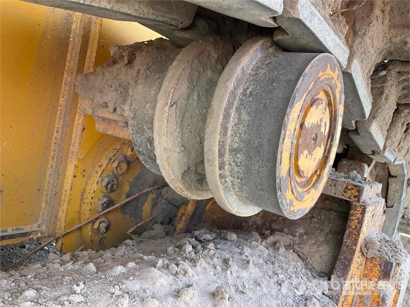 John Deere 700K XLT Pásové dozery