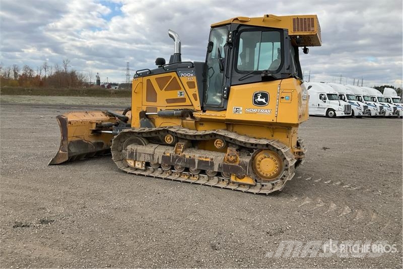John Deere 700K XLT Pásové dozery