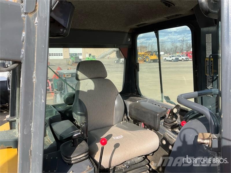 John Deere 700K XLT Pásové dozery