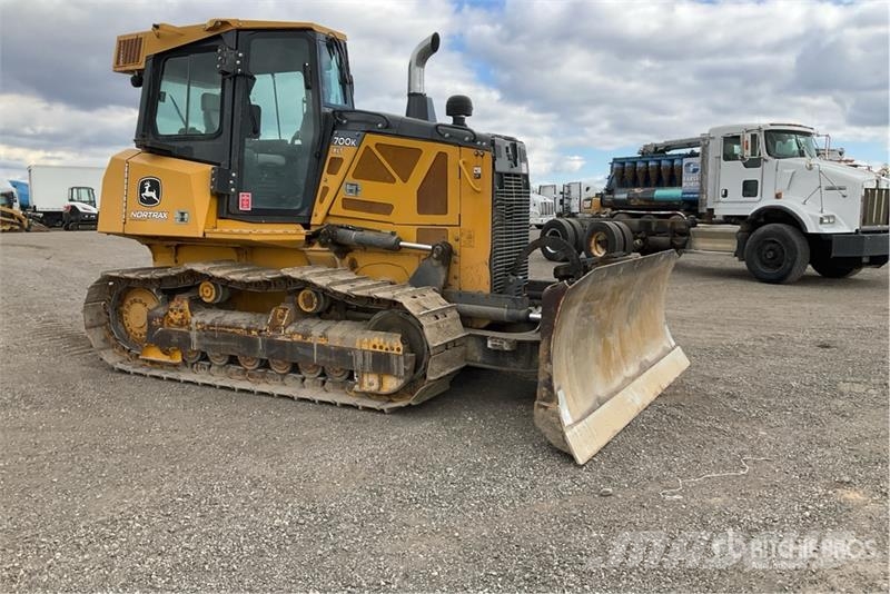John Deere 700K XLT Pásové dozery