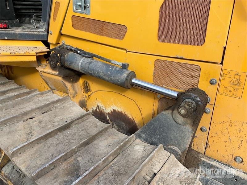 John Deere 700K XLT Pásové dozery