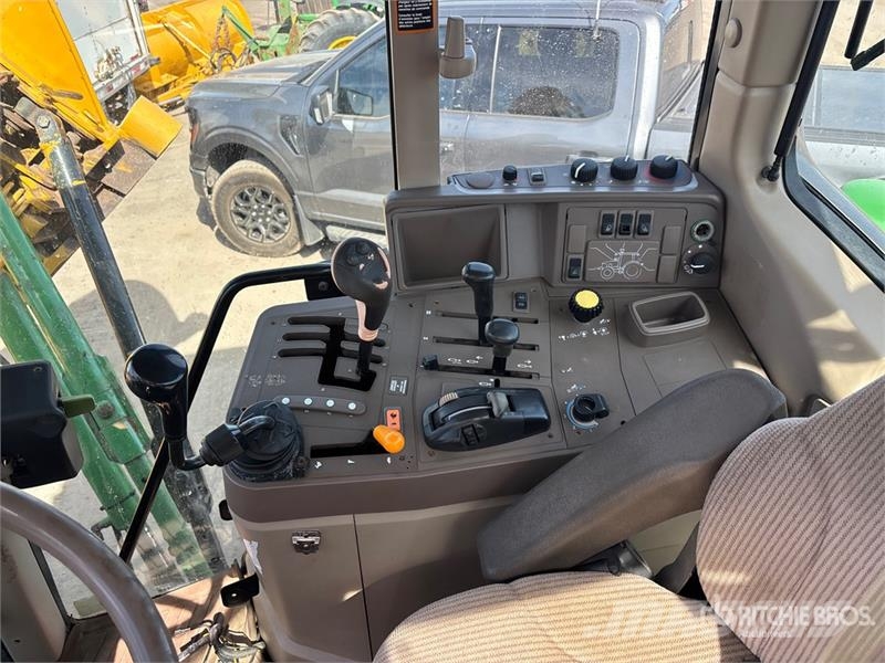 John Deere 7330 Traktorid