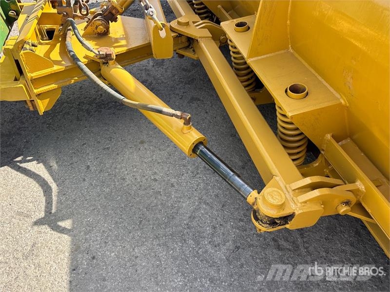 John Deere 7330 Traktorid