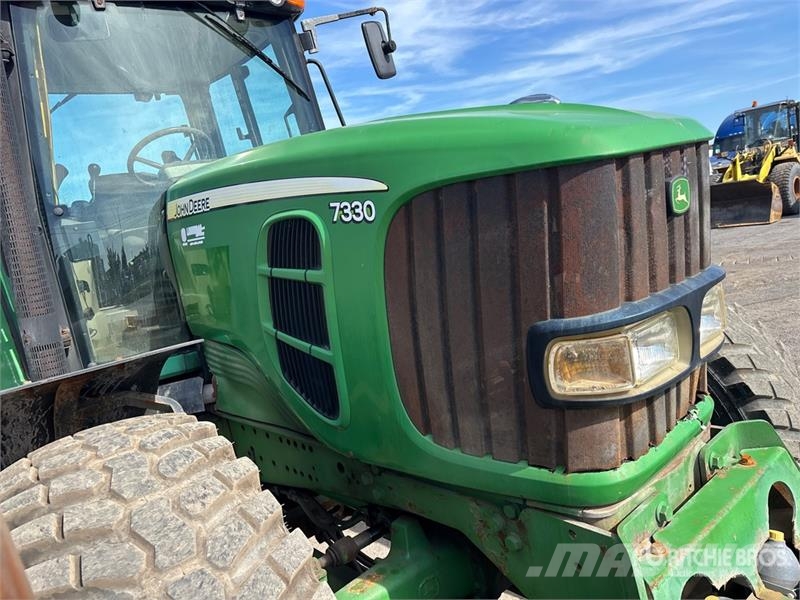 John Deere 7330 Traktorid
