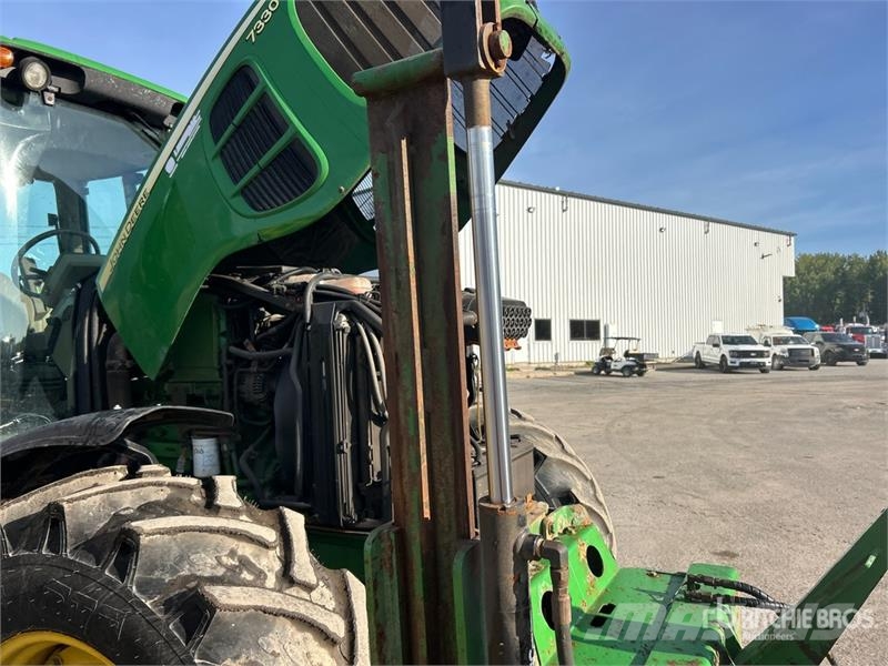 John Deere 7330 Tratores Agrícolas usados