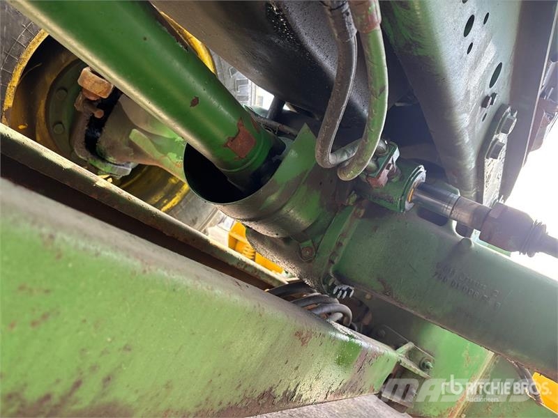 John Deere 7330 Traktorid