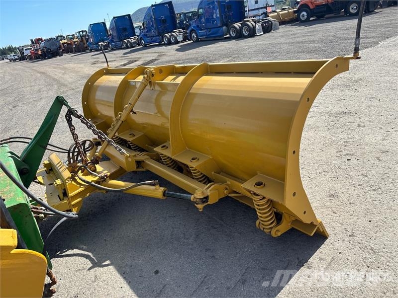 John Deere 7330 Traktorid