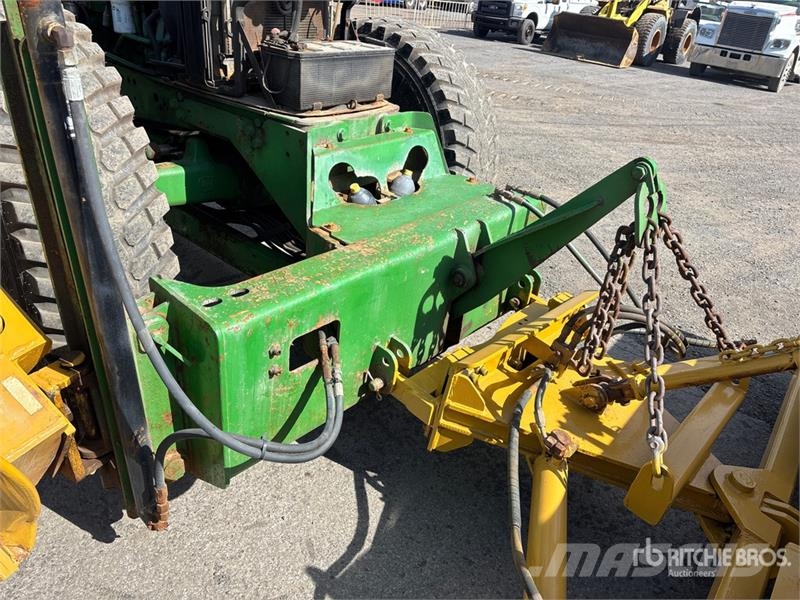 John Deere 7330 Traktorid