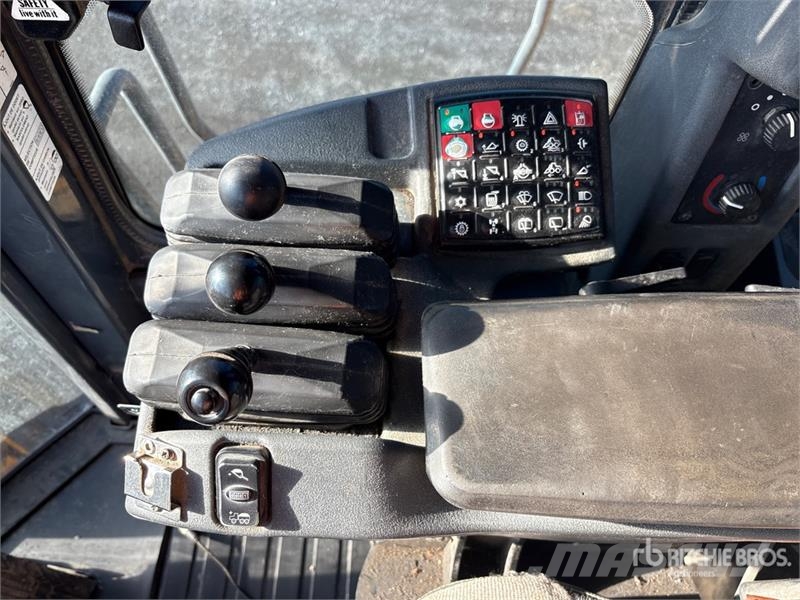 John Deere 744K Wheel loaders