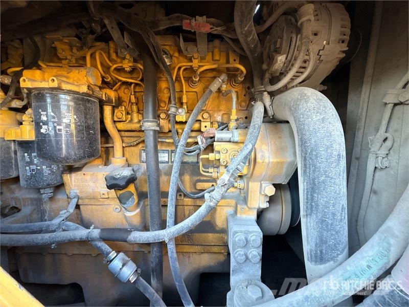 John Deere 744K Wheel loaders