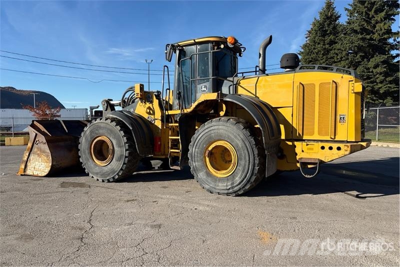 John Deere 744K Wheel loaders