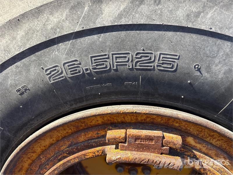 John Deere 744K Wheel loaders