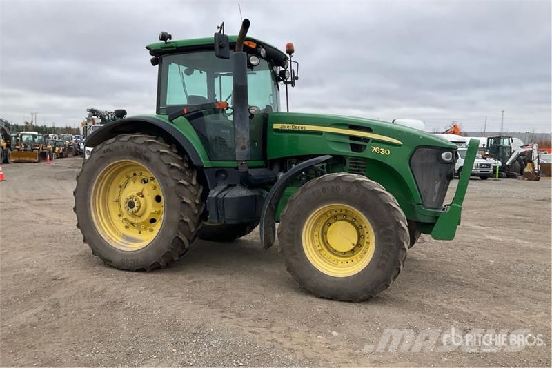 John Deere 7630 Tractoren