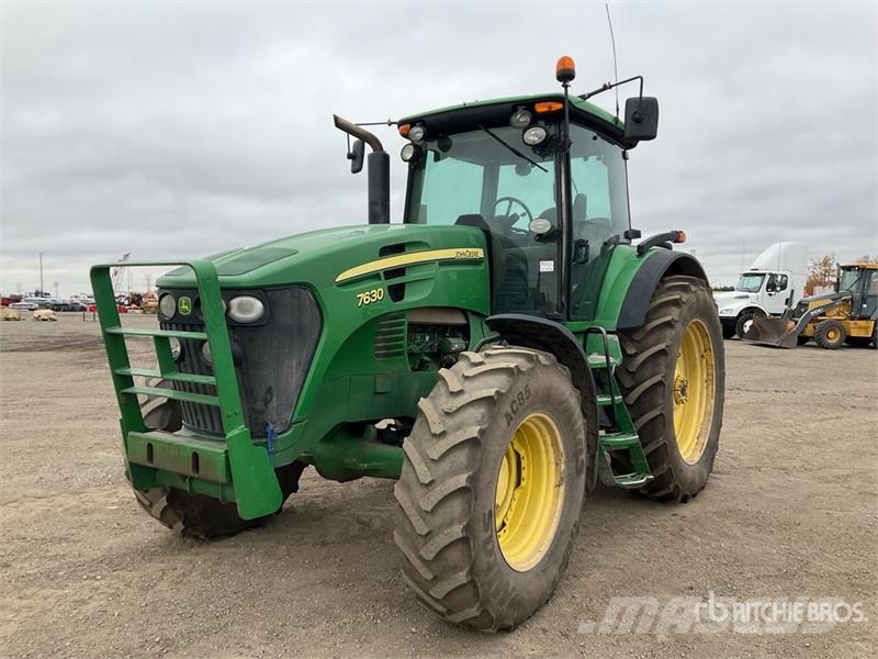 John Deere 7630 Tractoren