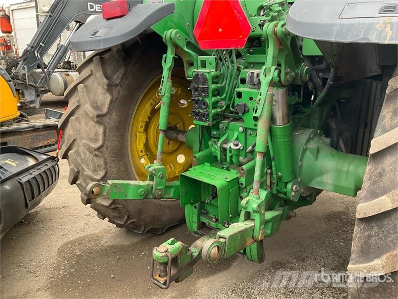 John Deere 7630 Tractoren