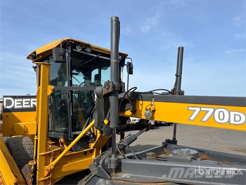 John Deere 770D Motor Grader Gréderek