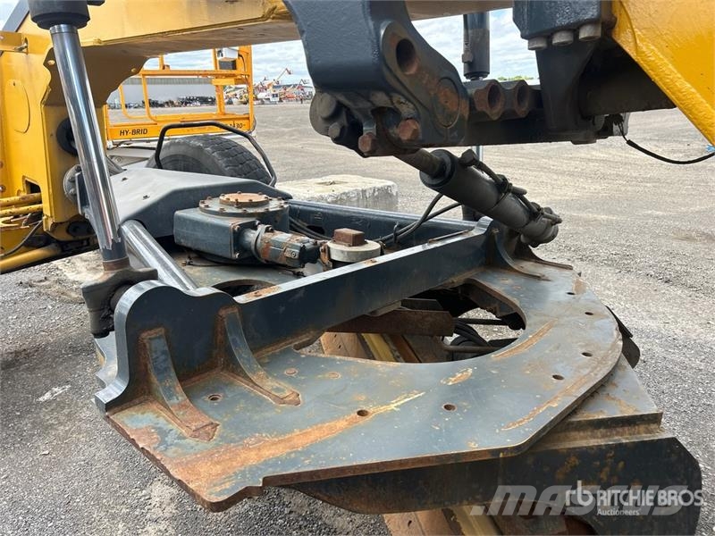 John Deere 772G AWD Motor Grader (Inoperable) Tiehöylät