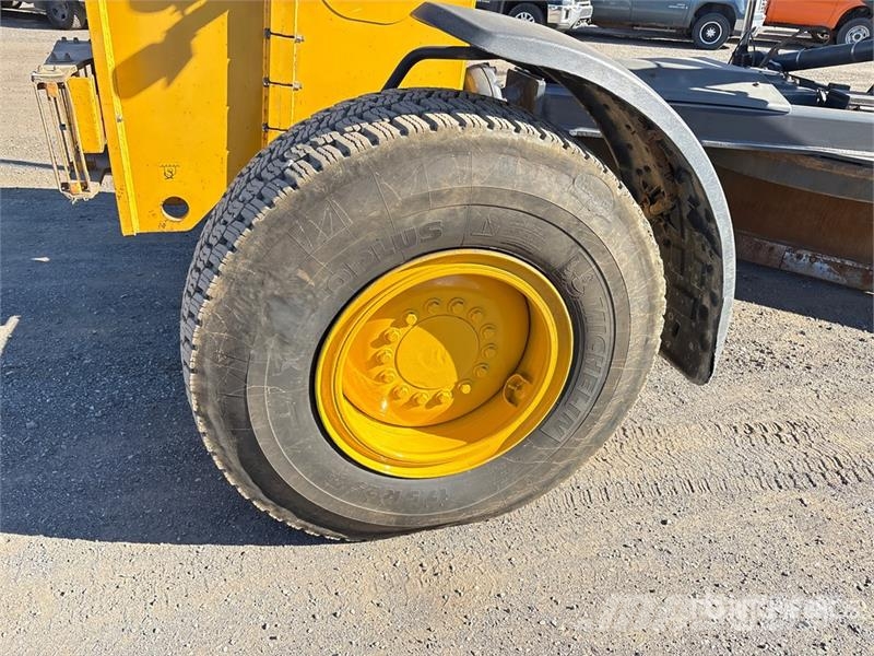 John Deere 772GP AWD Motor Grader Greideriai